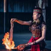 nữ