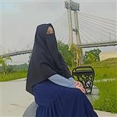 Cr